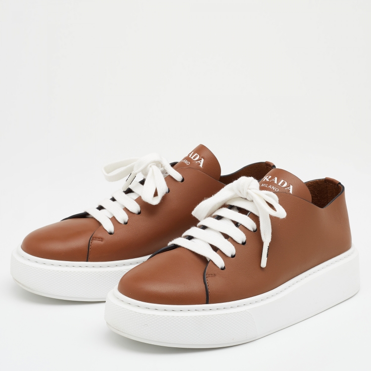 Prada Downtown leather sneakers for Men - Grey in UAE | Level Shoes