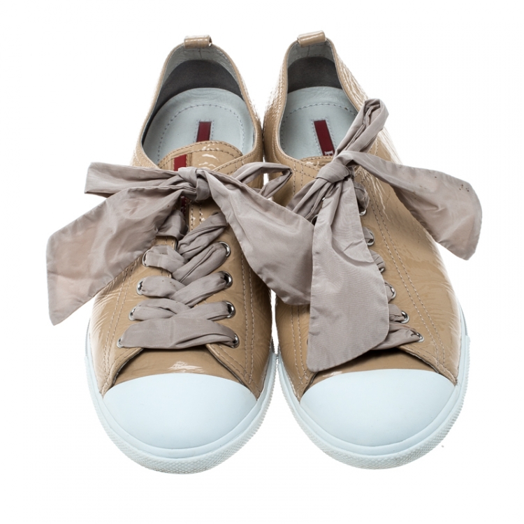 Pre Owned Prada Sport Beige Patent Leather Cap Toe Low Top Sneakers Size 40