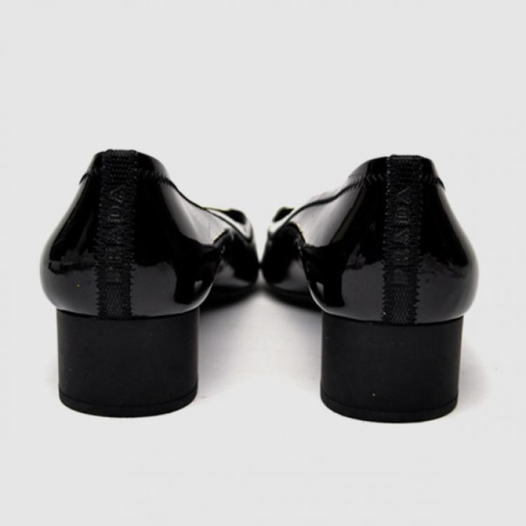 مملوكة مسبقًا Prada Sport Black Patent Leather Block Heel Pump Size 41 
