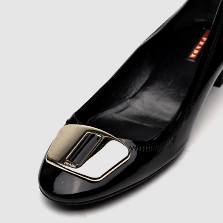 مملوكة مسبقًا Prada Sport Black Patent Leather Block Heel Pump Size 41 