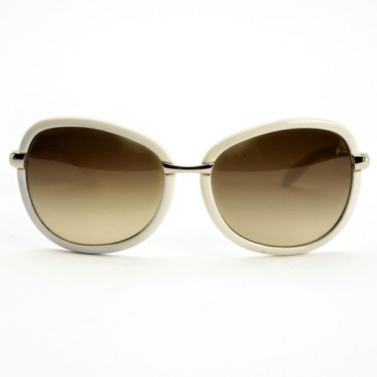 Pre Owned Prada Cream Round Woman Sunglasses