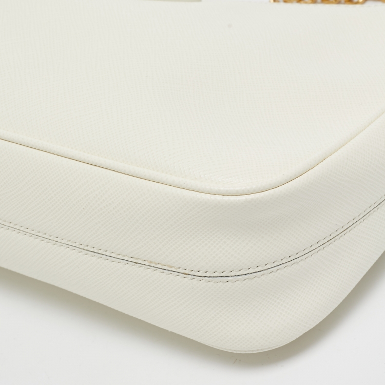 Pre Owned Prada Cream Saffiano Leather Re-Edition 2005 Baguette Bag