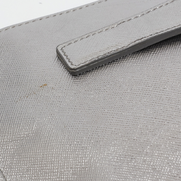 Pre Owned Prada Silver Saffiano Lux Leather Push Lock Clutch