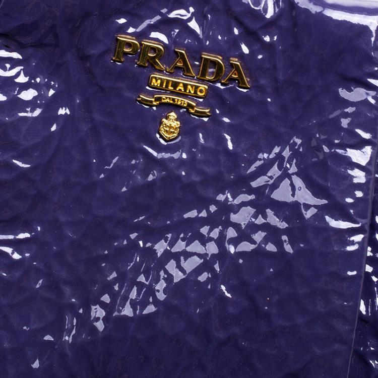 Pre Owned Prada Iris Naplak Patent Leather Pleated Wristlet Clutch