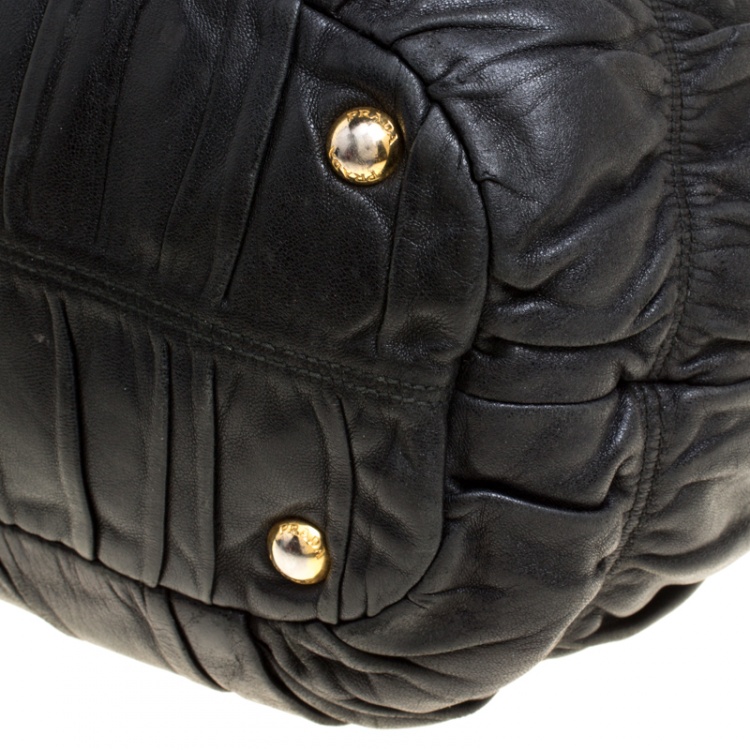Pre Owned Prada Black Nappa Gaufre Leather Shopping Tote