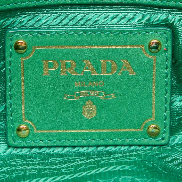 Pre Owned Prada Green Quilted Tessuto Nylon Shopper Tote