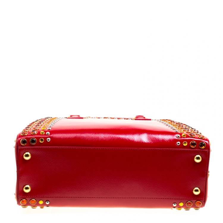 Pre Owned Prada Blush Pink/Red Patent Leather Pyramid Frame Top Handle Bag