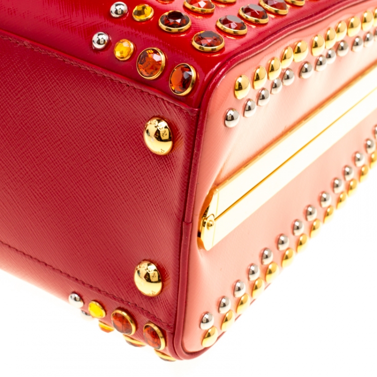 Pre Owned Prada Blush Pink/Red Patent Leather Pyramid Frame Top Handle Bag