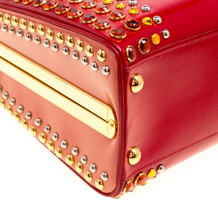 Pre Owned Prada Blush Pink/Red Patent Leather Pyramid Frame Top Handle Bag