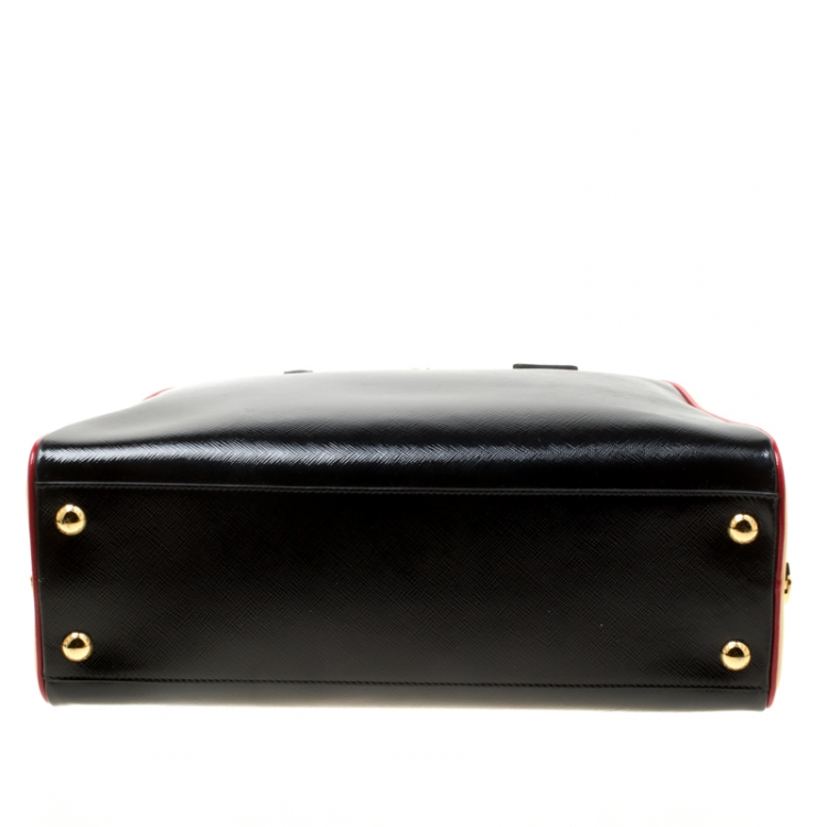 Pre Owned Prada Black/Yellow Patent Leather Pyramid Frame Top Handle Bag