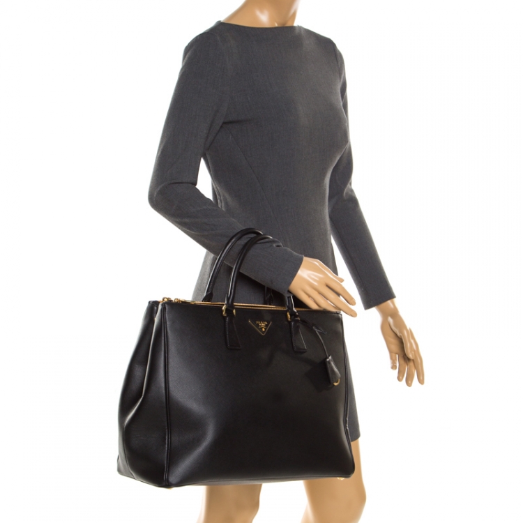Pre Owned Prada Black Saffiano Lux Leather Executive Double Zip Top Handle Bag