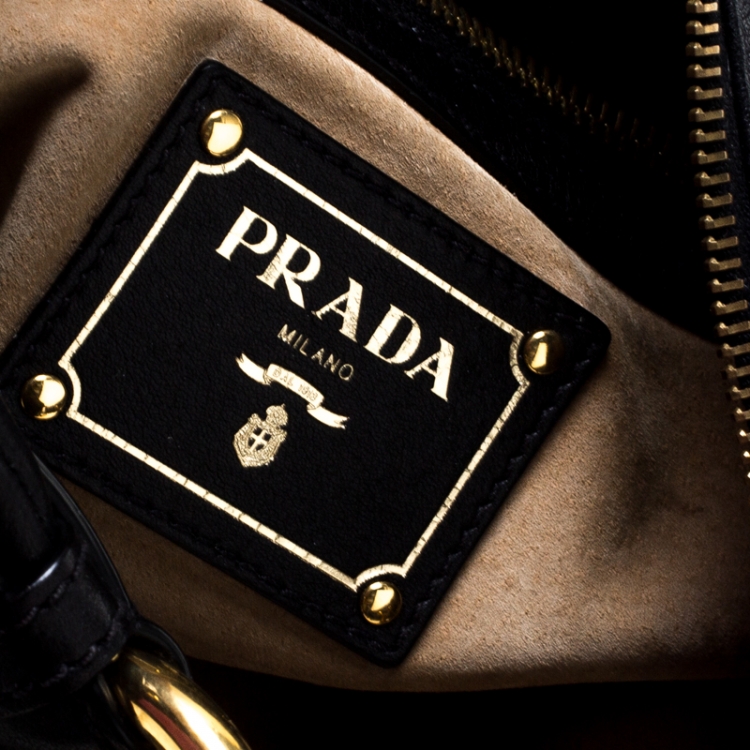 مملوكة مسبقًا Prada Black Vitello Daino Leather Zip-Top Hobo 