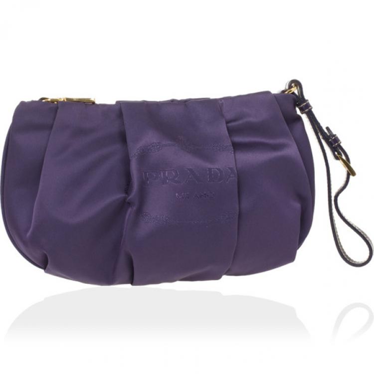 مملوكة مسبقًا Prada Purple Pleated Logo Wristlet