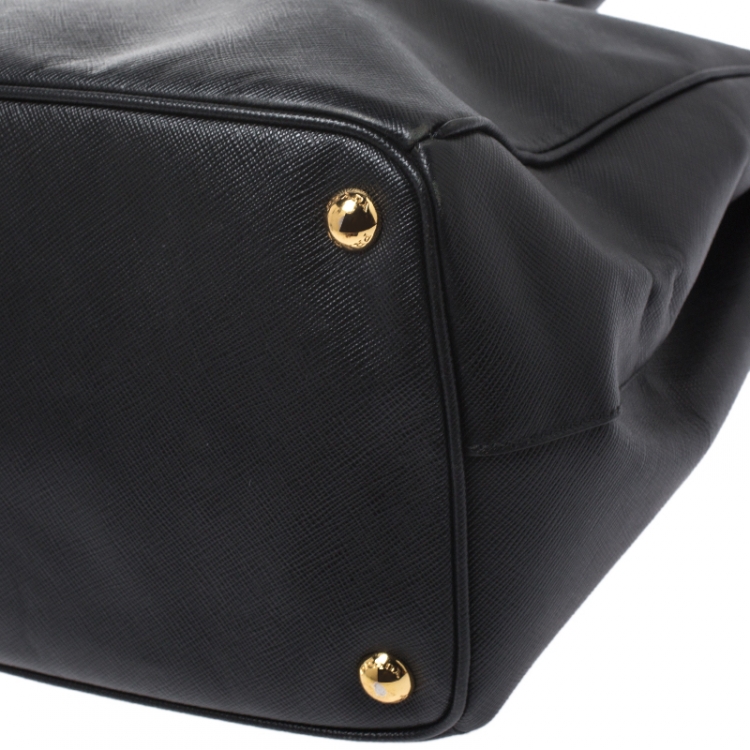 Pre Owned Prada Black Saffiano Lux Leather Medium Galleria Double Zip Tote