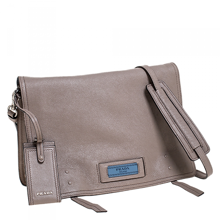 Pre Owned Prada Beige Leather Etiquette Flap Messenger Bag