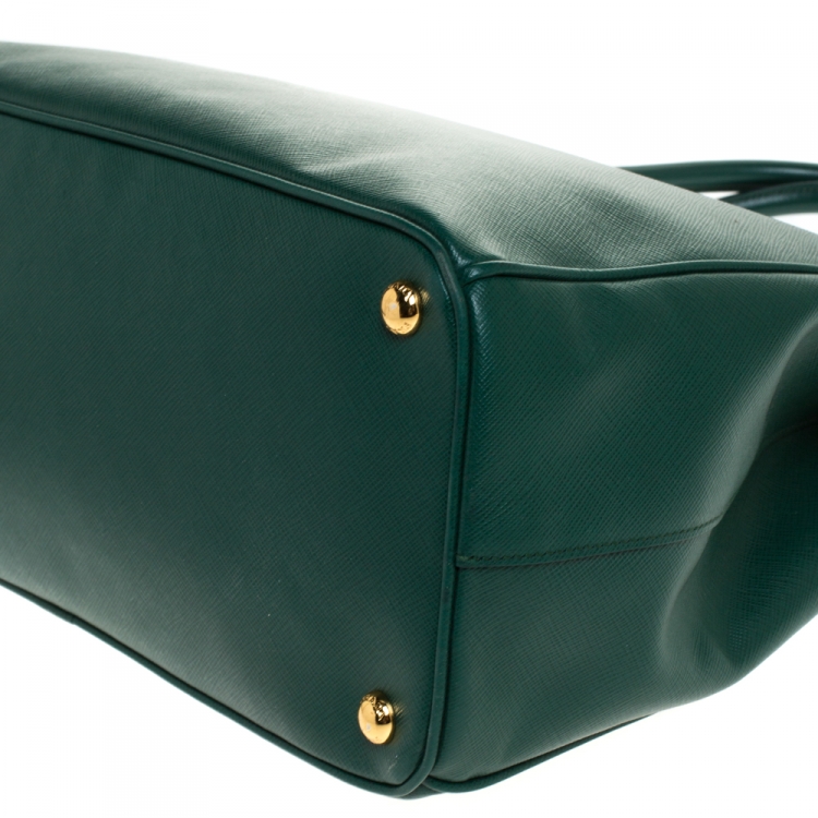 Pre Owned Prada Green Saffiano Lux Leather Medium Galleria Double Zip Tote