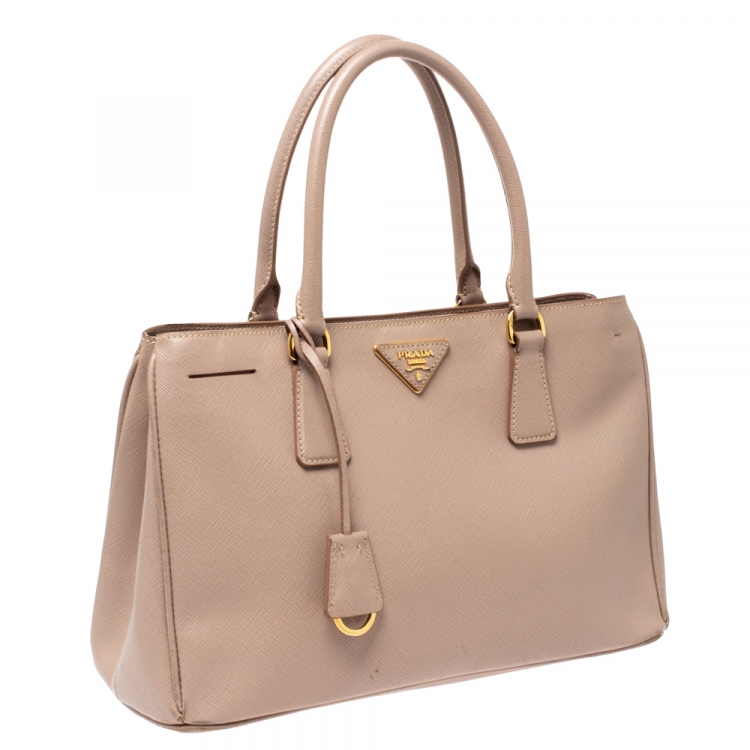 Pre Owned Prada Beige Saffiano Lux Leather Medium Galleria Tote