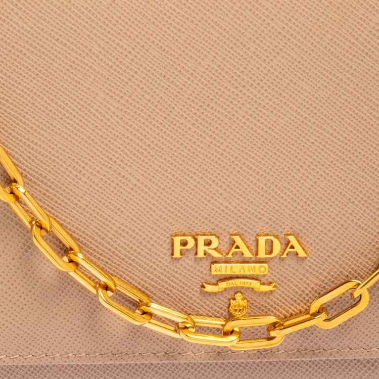 مملوكة مسبقًا Prada Beige Saffiano Metal Leather Wallet on Chain