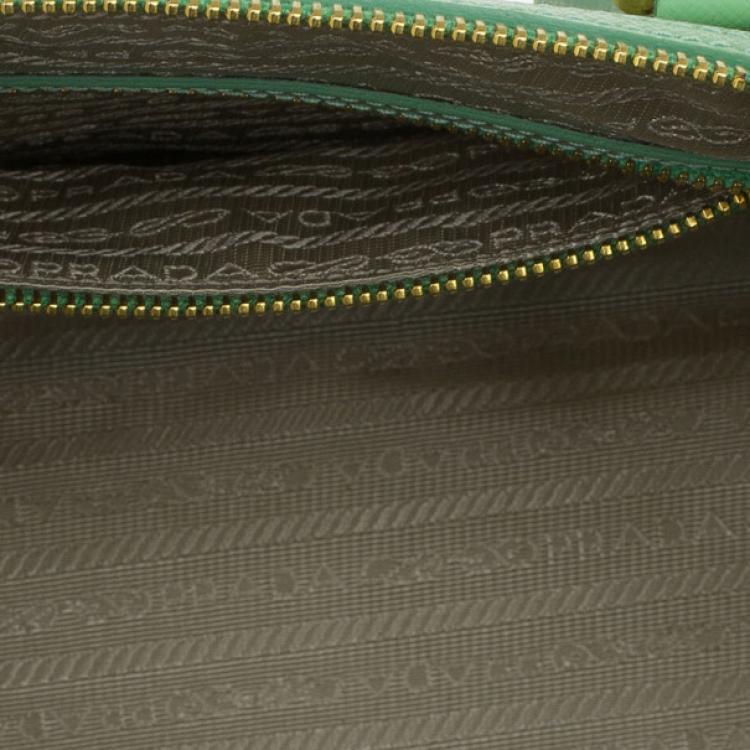 Pre Owned Prada Green Saffiano Lux Convertible Boston Bag
