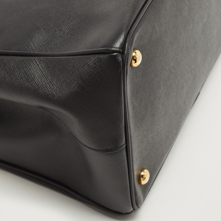 Pre Owned Prada Black Saffiano Lux Leather Extra Large Double Zip Tote