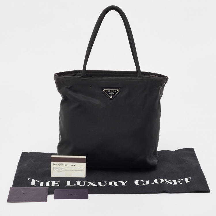 Pre Owned Prada Black Nylon Logo Zip Tote