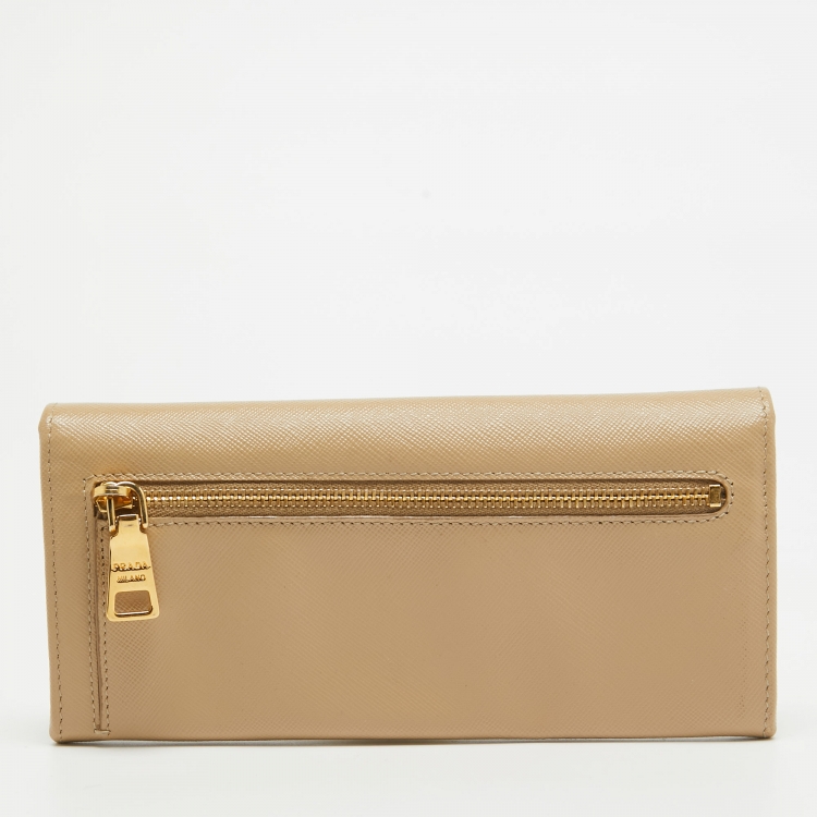 Pre Owned Prada Beige Saffiano Leather Flap Continental Wallet