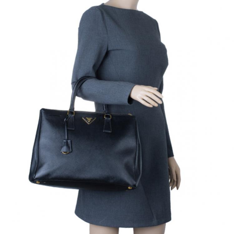 Pre Owned Prada Black Saffiano Lux Double-Zip Tote