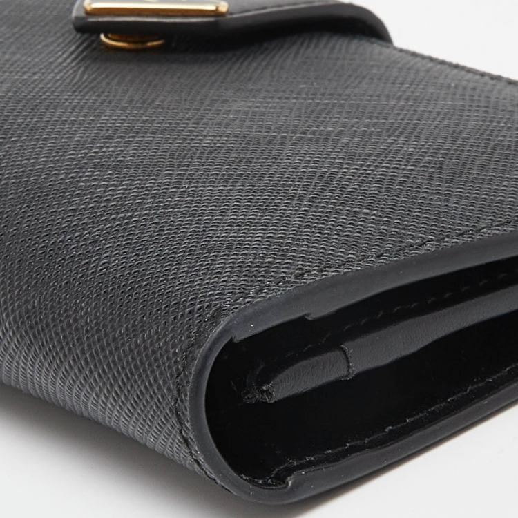 Pre Owned Prada Black Leather Saffiano Leather Wallet