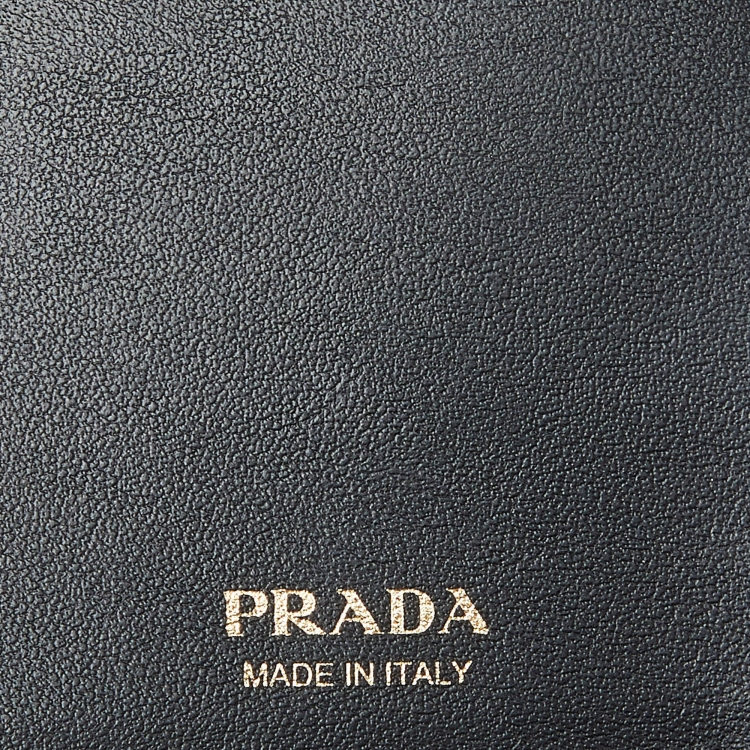 Pre Owned Prada Black Leather Saffiano Leather Wallet
