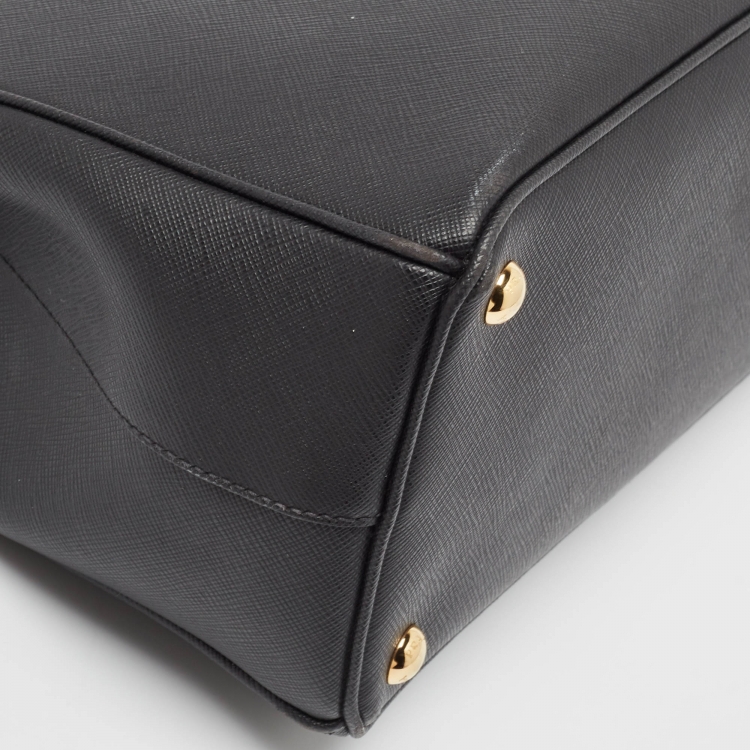Pre Owned Prada Black Leather Large Galleria Tote