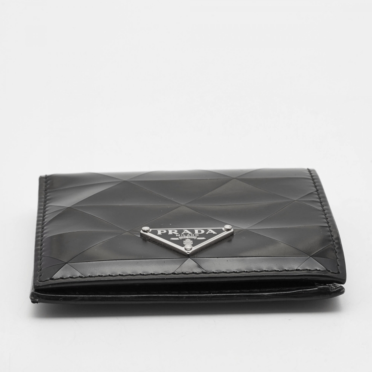 Pre Owned Prada Black Glossy Triangle Quilt Leather Flap Card Case 
