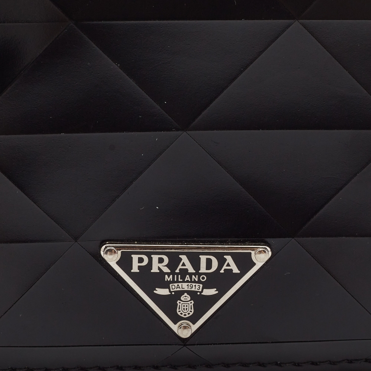 Pre Owned Prada Black Glossy Triangle Quilt Leather Flap Card Case 
