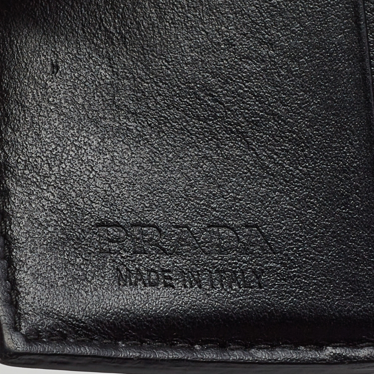 Pre Owned Prada Black Glossy Triangle Quilt Leather Flap Card Case 