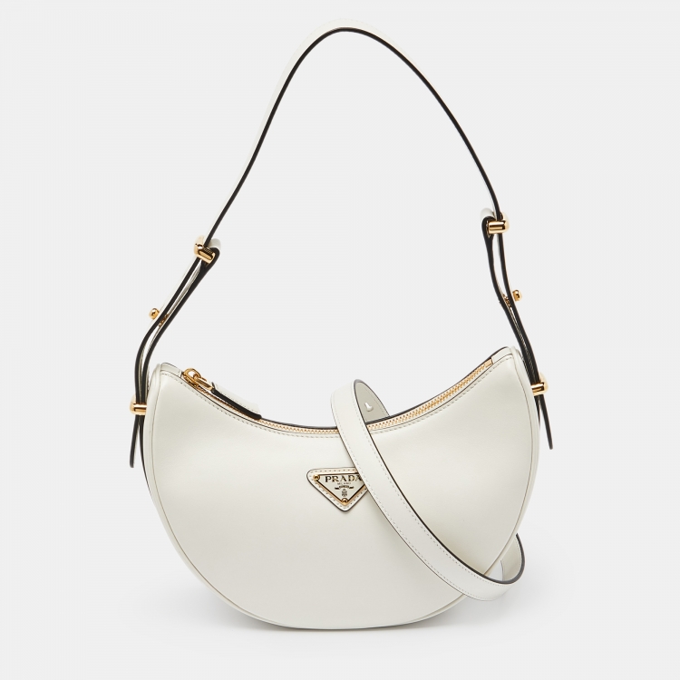 Pre Owned Prada Off White Leather Arqué Hobo