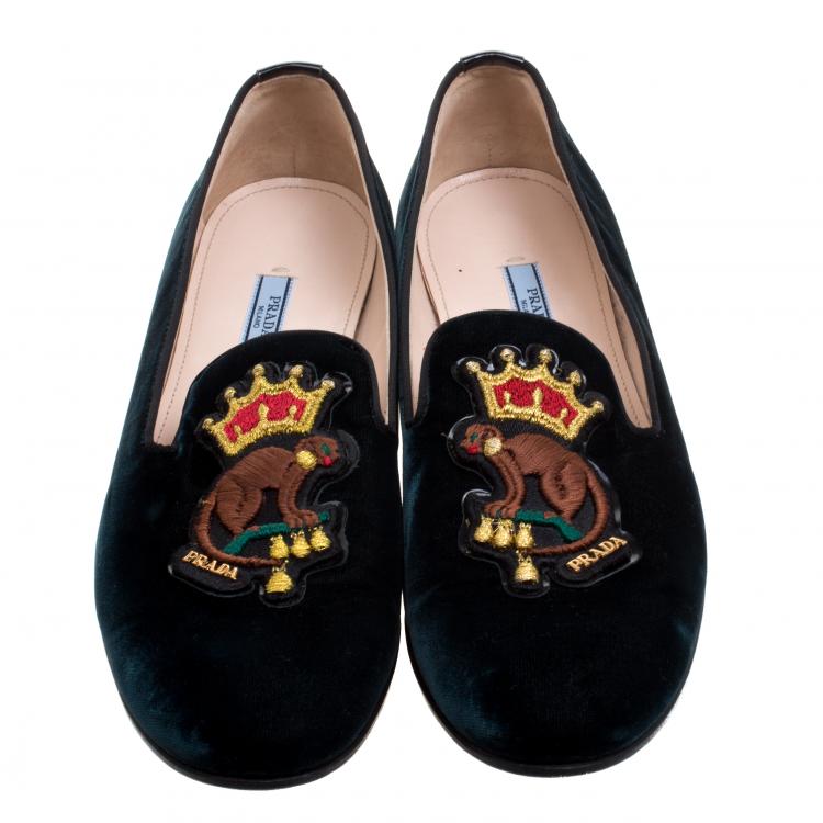 Pre Owned Prada Green Velvet Monkey Embroidered Smoking Slippers Size 39