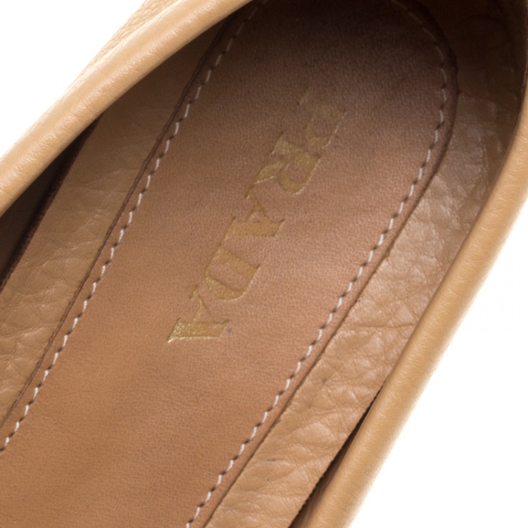 Pre Owned Prada Beige Leather Bow Loafers Size 36