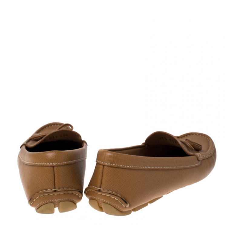 Pre Owned Prada Brown Saffiano Leather Bow Detail Loafers Size 39.5