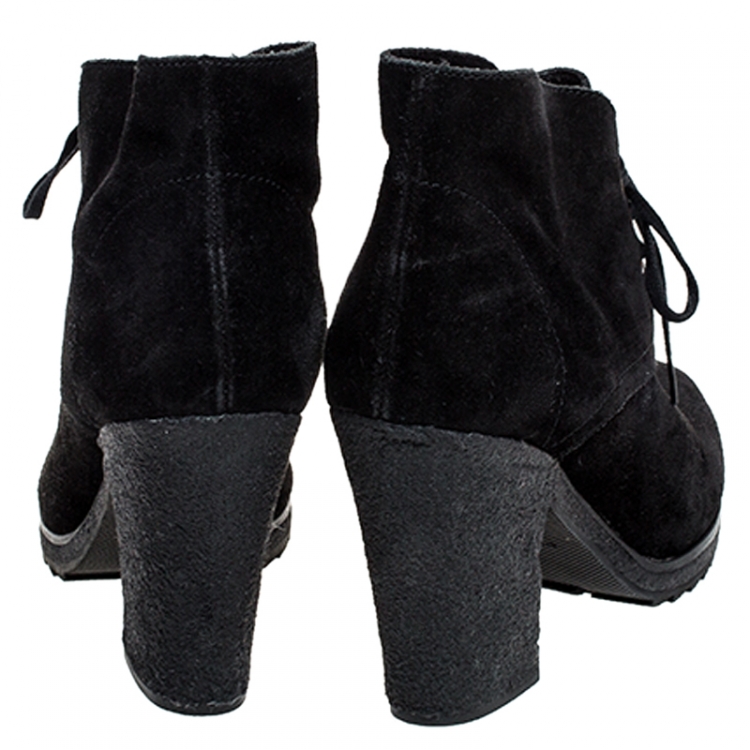 مملوكة مسبقًا Prada Black Suede Block Heel Lace Up Ankle Boots Size 38.5