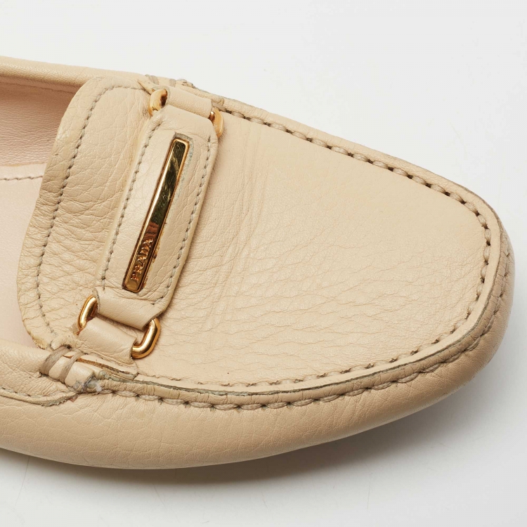 Pre Owned Prada Cream Leather Bar Driver Slip on Loafers Size 37.5