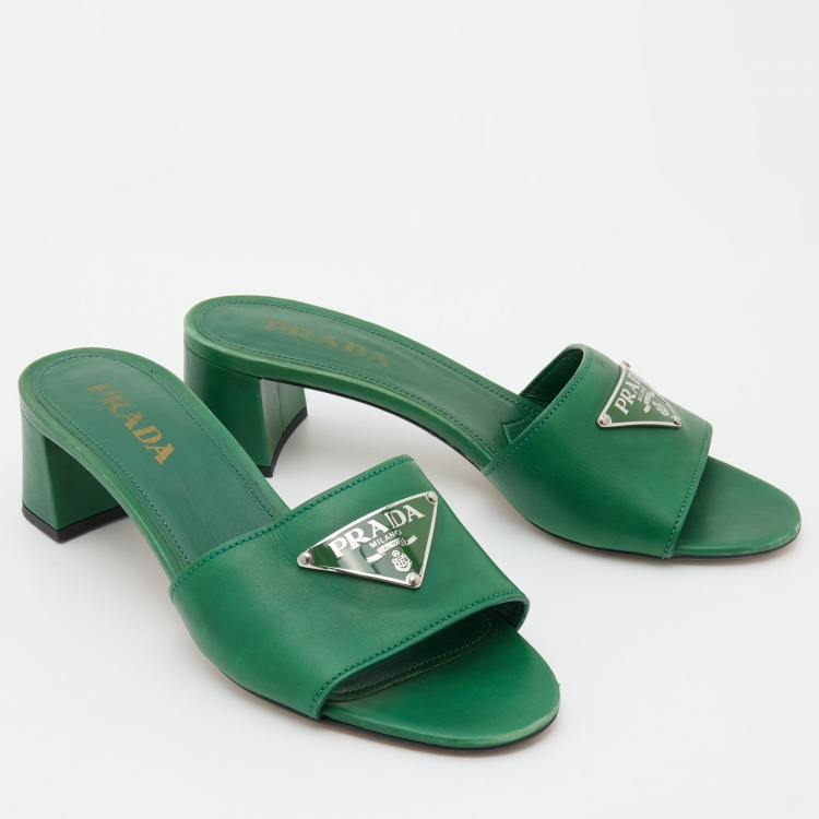 Pre Owned Prada Green Leather Triangle Logo Open Toe Slide Sandals Size 39