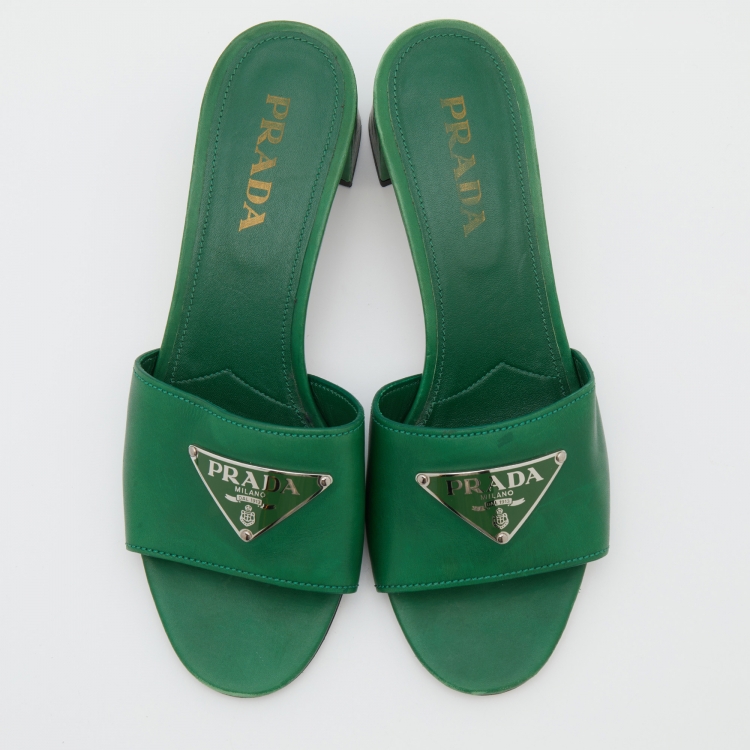 Pre Owned Prada Green Leather Triangle Logo Open Toe Slide Sandals Size 39