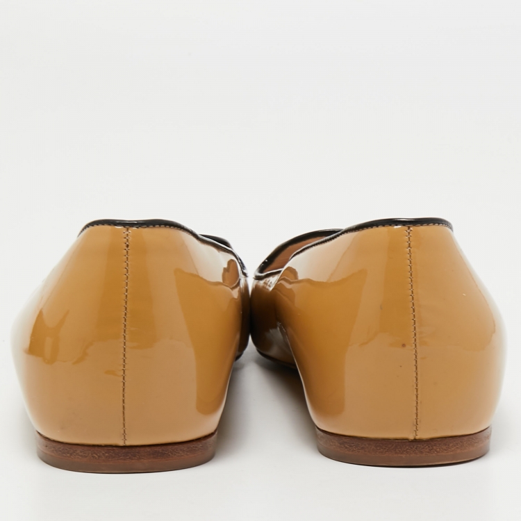 Pre Owned Prada Beige Patent Leather Ballet Flats Size 40