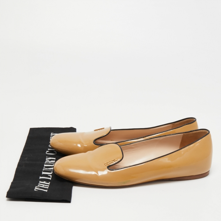 Pre Owned Prada Beige Patent Leather Ballet Flats Size 40