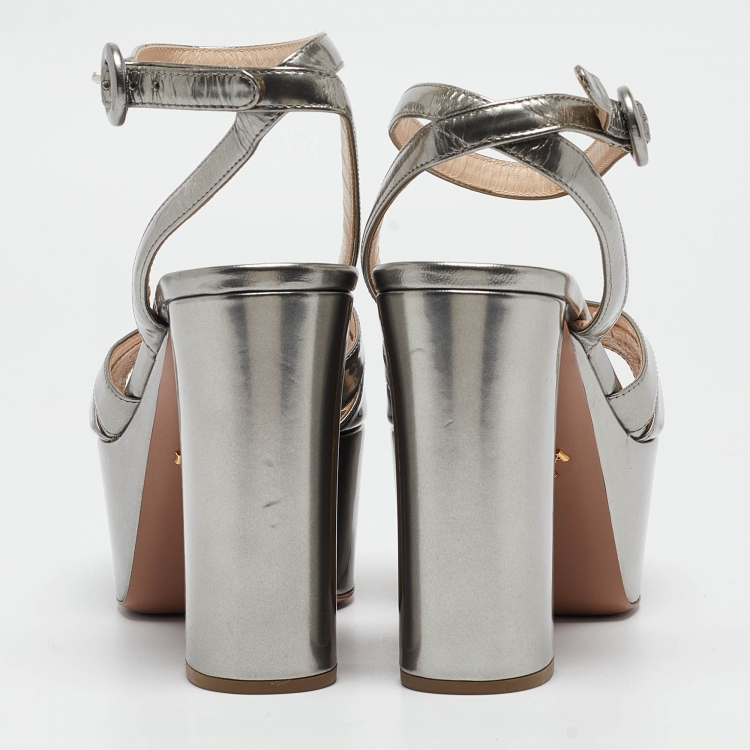 Pre Owned Prada Silver Patent Leather Ankle Strap Platform Sandals Size 39 