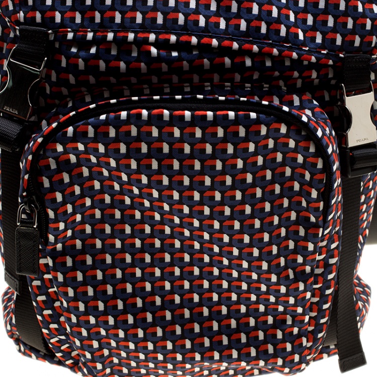 Pre Owned حقيبة ظهر برادا نايلون تيسوتو فيلا أوكتاغون متعددة الألوان