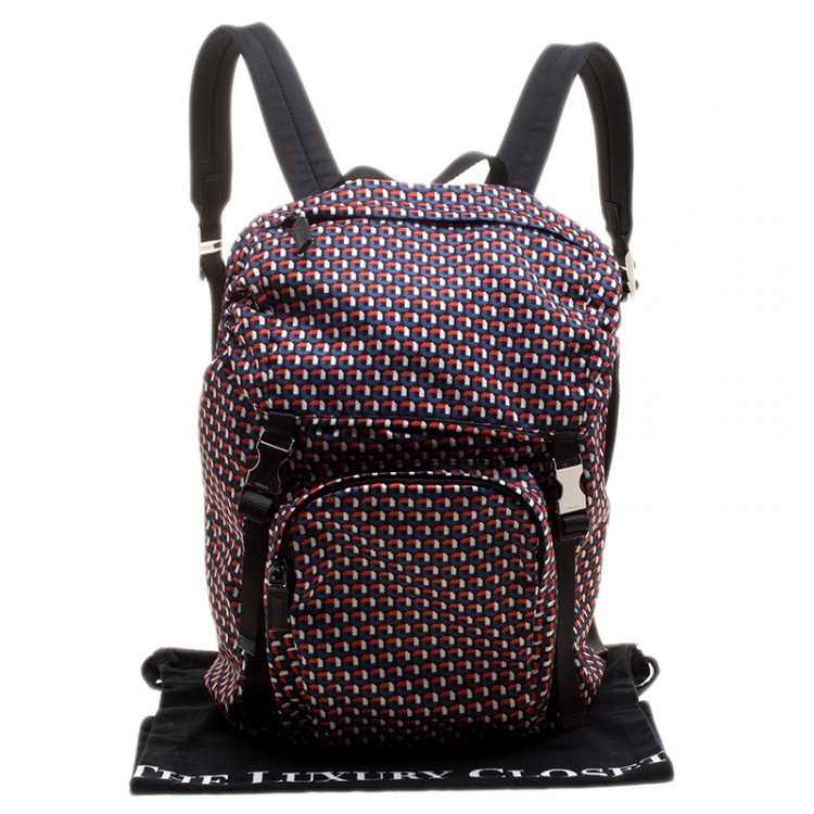 Pre Owned حقيبة ظهر برادا نايلون تيسوتو فيلا أوكتاغون متعددة الألوان