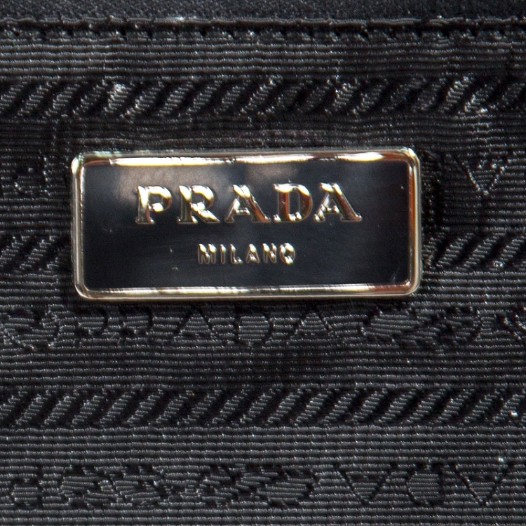 مملوكة مسبقًا Prada Black Saffiano Leather Trolley Rolling Luggage