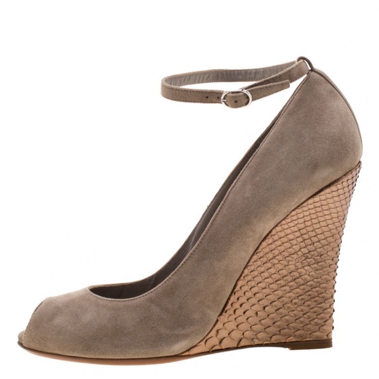 Pre Owned Ralph Lauren Beige Suede Python Leather Warah Wedge Heel Peep Toe Pumps Size 38