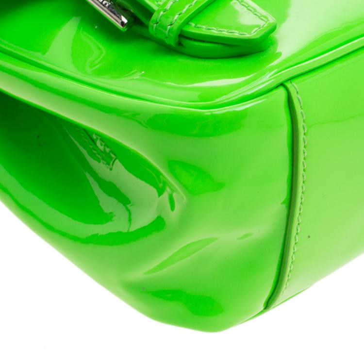 Pre Owned Ralph Lauren Neon Green Patent Leather Ricky Chain Shoulder Bag