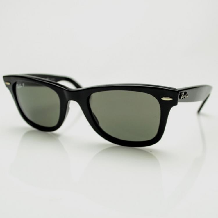 Pre Owned Ray-Ban Black Polarized Unisex Wayfarers